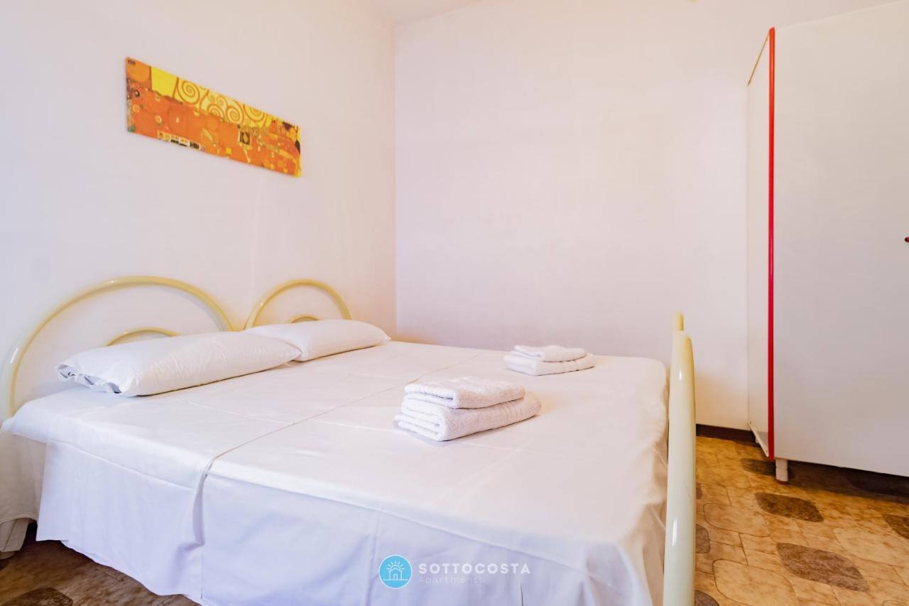 Moon & Sun Flat - Sant'Isidoro Apartment Sant Isidoro  Bagian luar foto