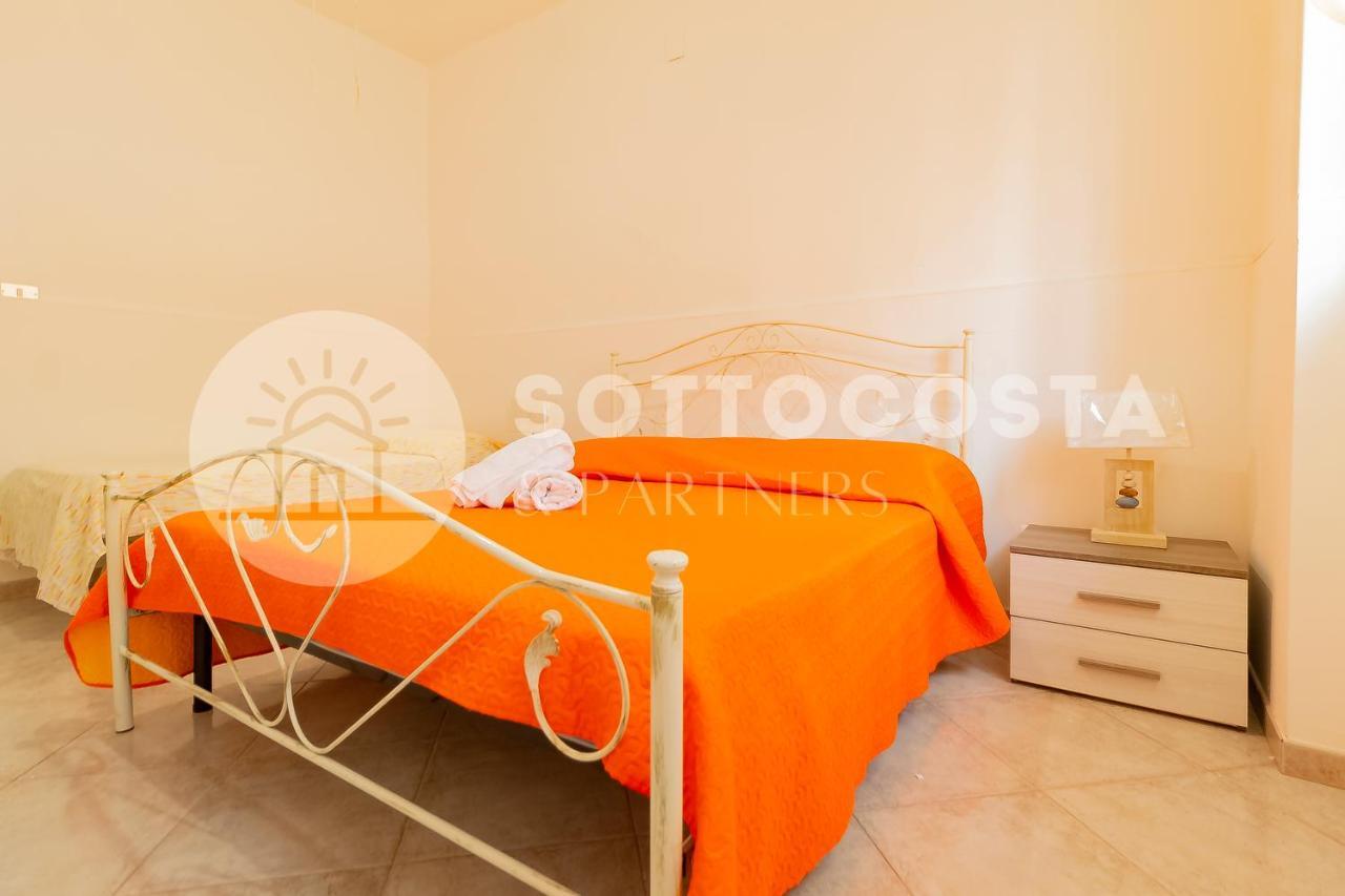 Moon & Sun Flat - Sant'Isidoro Apartment Sant Isidoro  Bagian luar foto