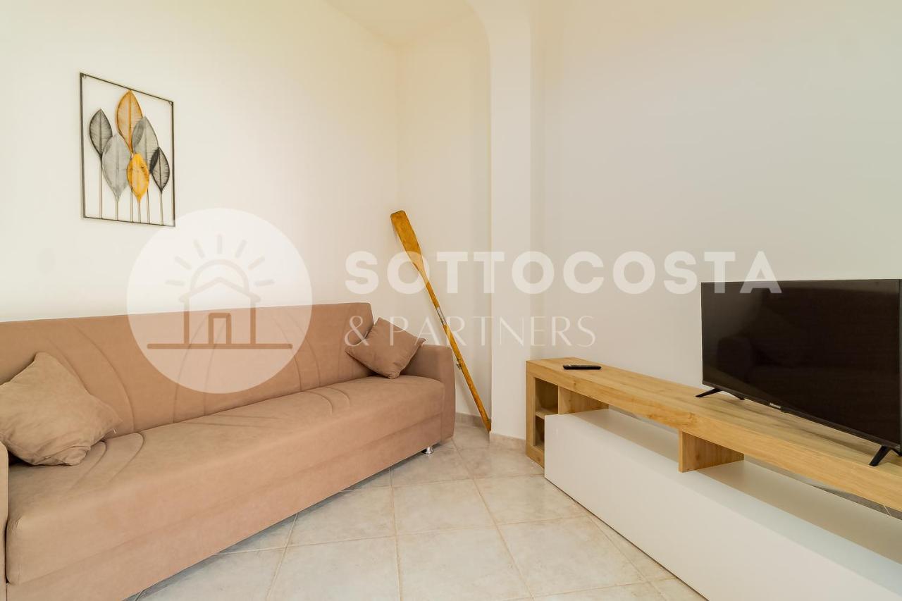 Moon & Sun Flat - Sant'Isidoro Apartment Sant Isidoro  Bagian luar foto