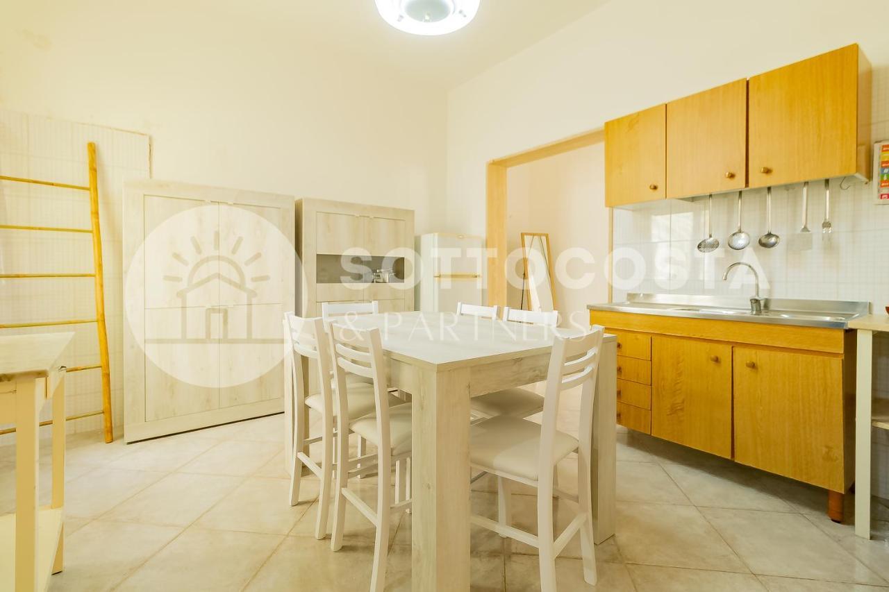Moon & Sun Flat - Sant'Isidoro Apartment Sant Isidoro  Bagian luar foto