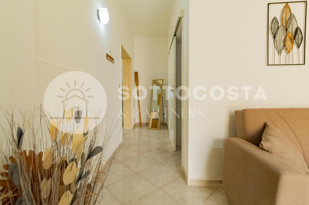 Moon & Sun Flat - Sant'Isidoro Apartment Sant Isidoro  Bagian luar foto