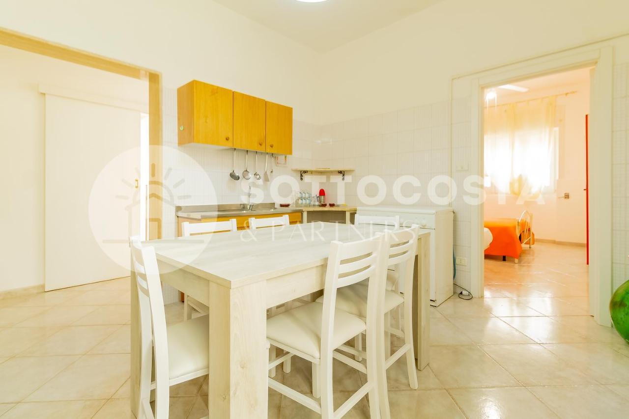 Moon & Sun Flat - Sant'Isidoro Apartment Sant Isidoro  Bagian luar foto